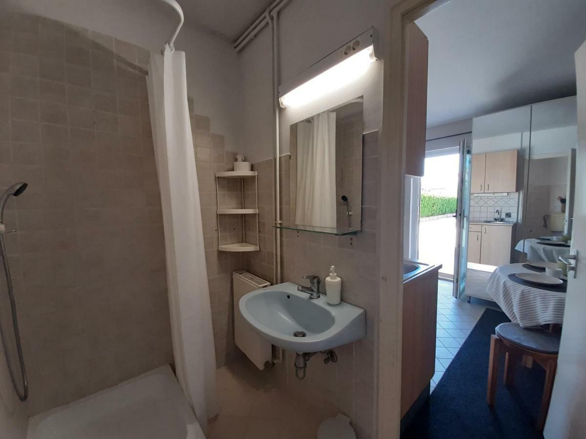 Familia Apartmanhaz Keszthely Luaran gambar