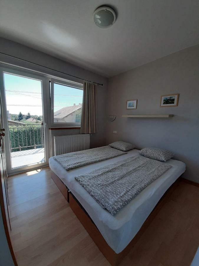 Familia Apartmanhaz Keszthely Luaran gambar