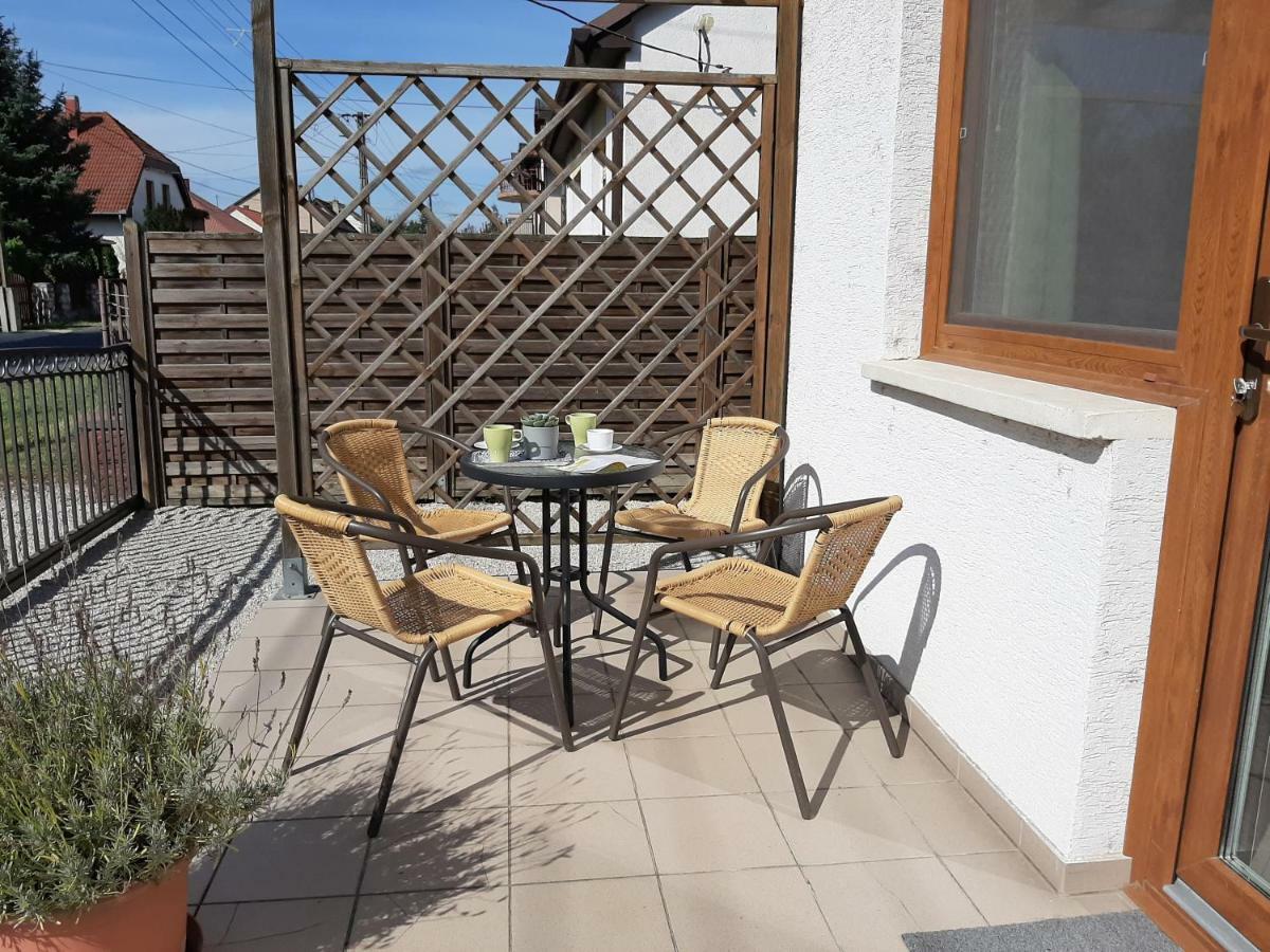 Familia Apartmanhaz Keszthely Luaran gambar
