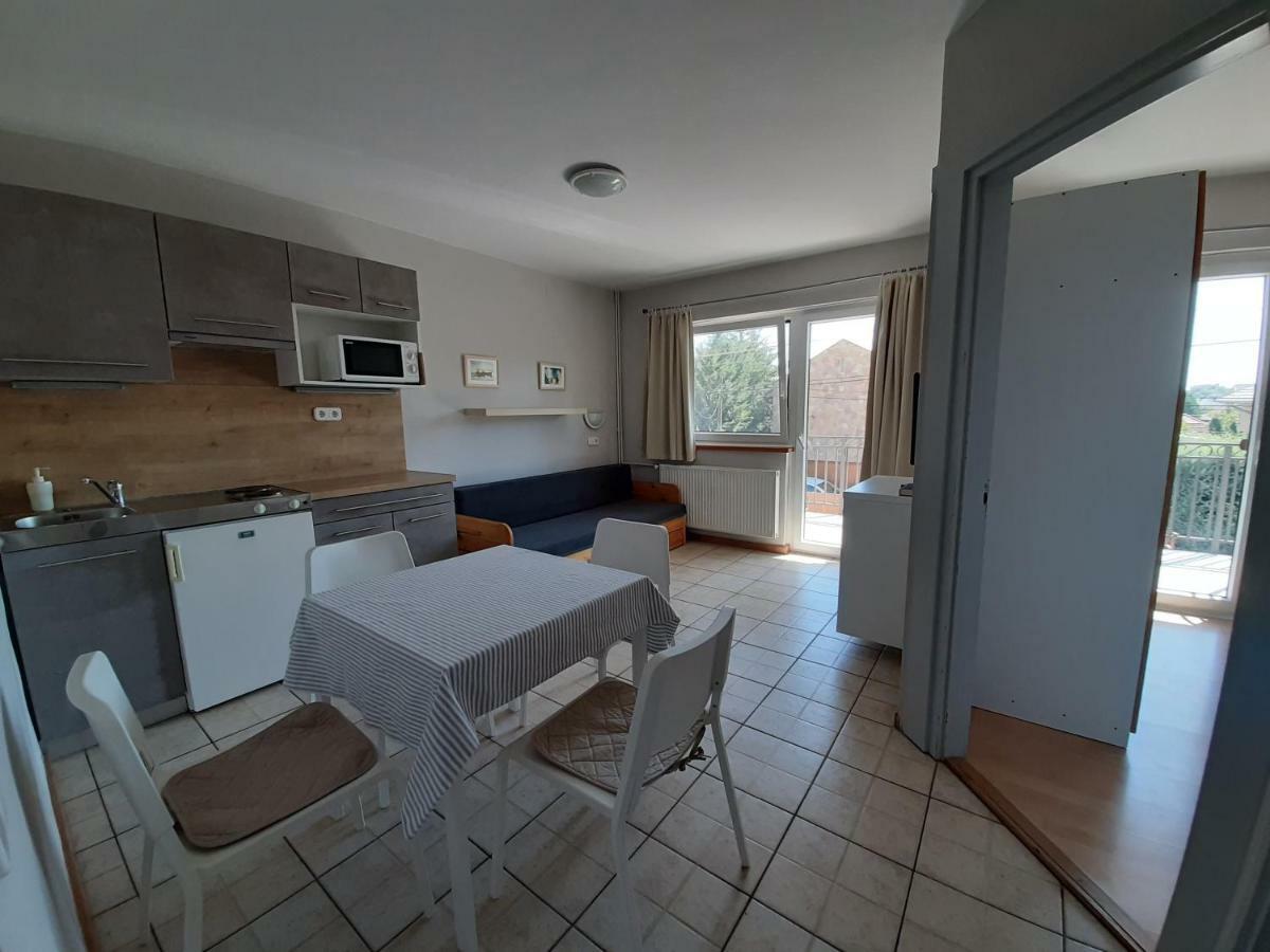 Familia Apartmanhaz Keszthely Luaran gambar