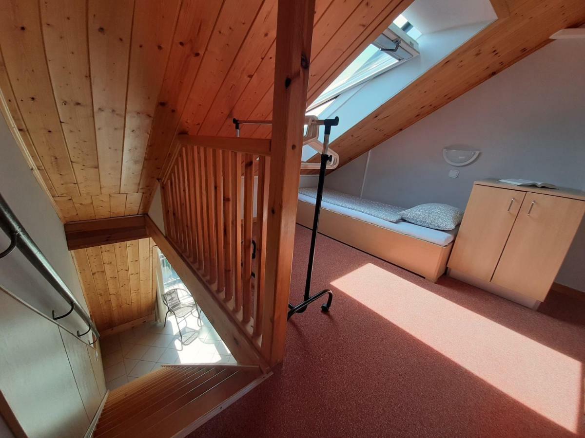 Familia Apartmanhaz Keszthely Luaran gambar
