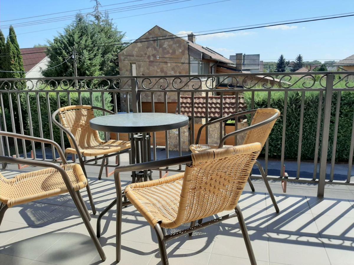 Familia Apartmanhaz Keszthely Luaran gambar