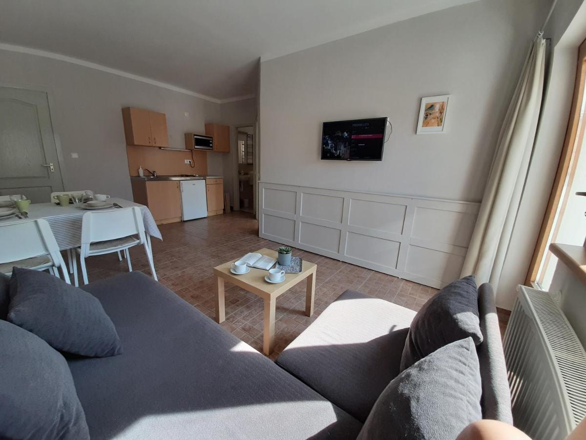 Familia Apartmanhaz Keszthely Luaran gambar